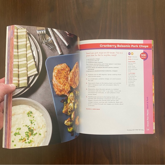 Hungry Girl Fast & Easy All-Natural Recipes Cookbook - Picture 2 of 4